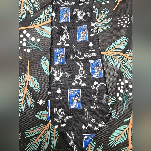 LOONEY TUNES STAMP COLLECTION NECK TIE-BUGS BUNNY Vintage Novelty - Picture 6 of 6